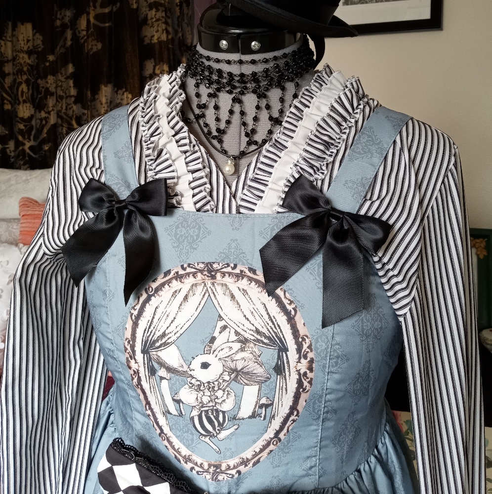 Lolita - Alice in Wonderland L/XL Full Set